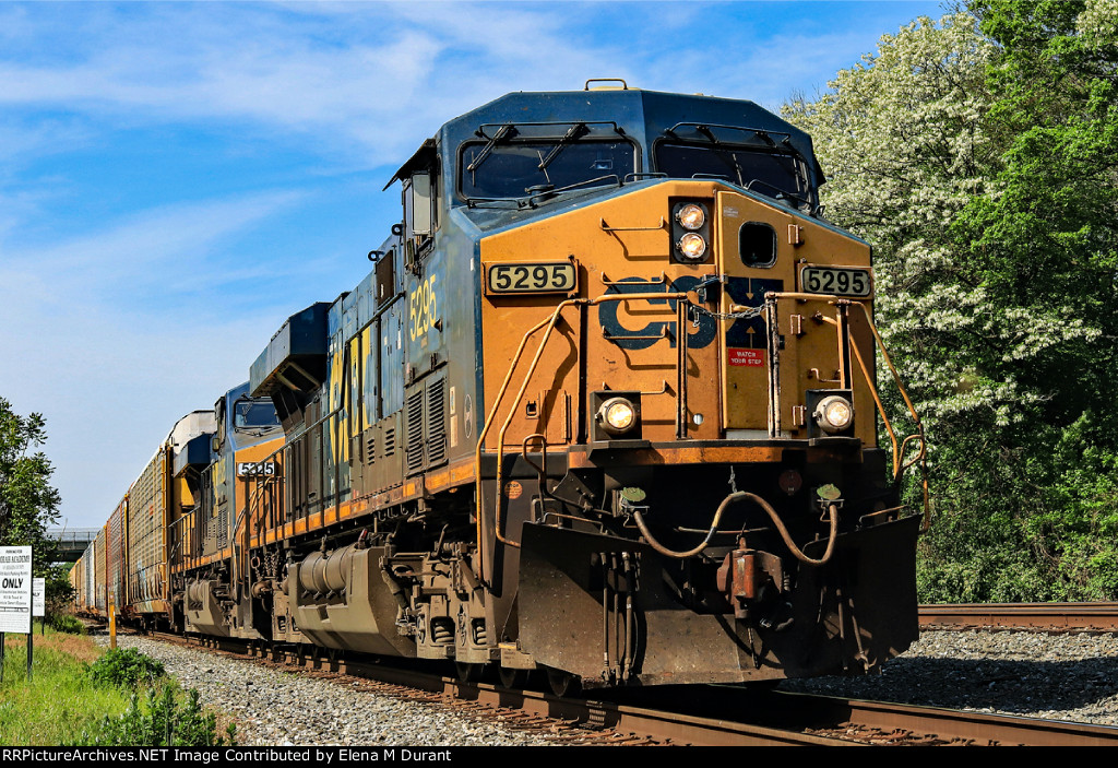 CSX 5295 on M-567